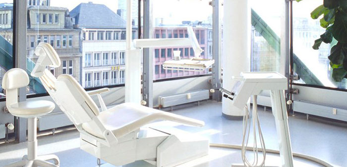 10 Tipps für Ihre Zahnpflege: Wie Sie Ihre Zähne mit der richtigen Prophylaxe pflegen 10 Tipps für Ihre Zahnpflege: Wie Sie Ihre Zähne mit der richtigen Prophylaxe pflegen